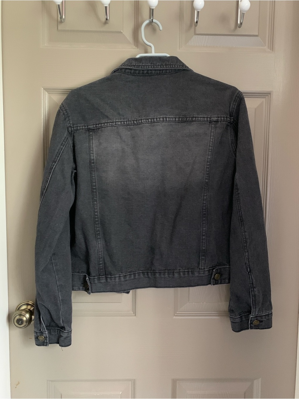 Stretch Denim Trucker Jacket Size M Charcoal Gray Distressed Gold Buttons Y2K - Picture 8 of 12